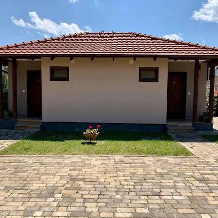 Konak Nestor Bungalows Skopje Eksteriør billede